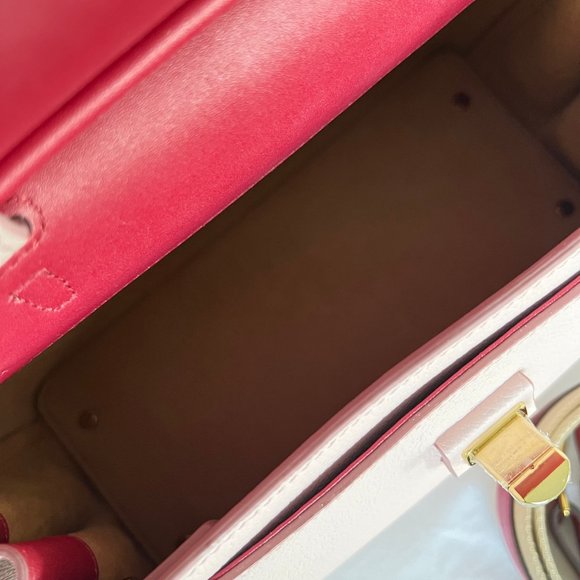 MCM Milla Leather Backpack Light Pink Leather Bag - Picture 12 of 14